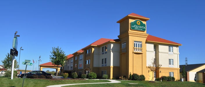 La Quinta Inn &Amp; Suites