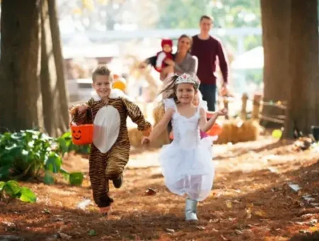 Happy Hauntings at Dutch Wonderland - Lancaster, PA