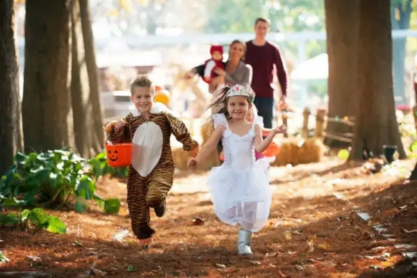Happy Hauntings at Dutch Wonderland - Lancaster, PA