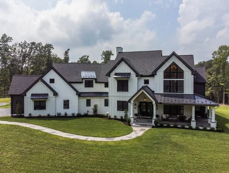 Smucker Brothers Construction custom modern farmhouse new home build exterior in Lancaster PA