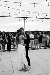 Supply-Wedding-Rooftop-Dancing