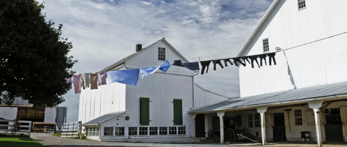 Amish Lodging Image For Lancasterpa.com Amish Farmhouse &Amp; Clothesline - Lancaster County, Pa