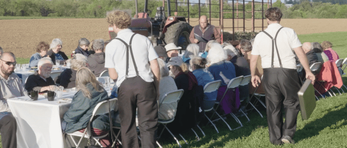 An Image Representing Farm To Table Amish Dinning Experience In Lancaster County, Pa