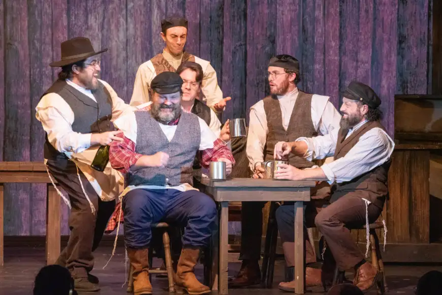 Dutch Apple Dinner Theatre - Lancaster, PA