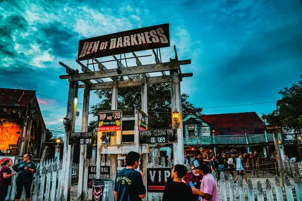 Fern and Fountain Wedding Photography - Lancaster, PA