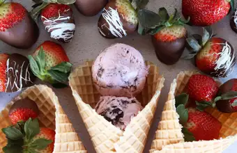 Fox Meadows Creamery ice cream cones with strawberry and chocolate scoops and chocolate covered strawberries - Lancaster PA