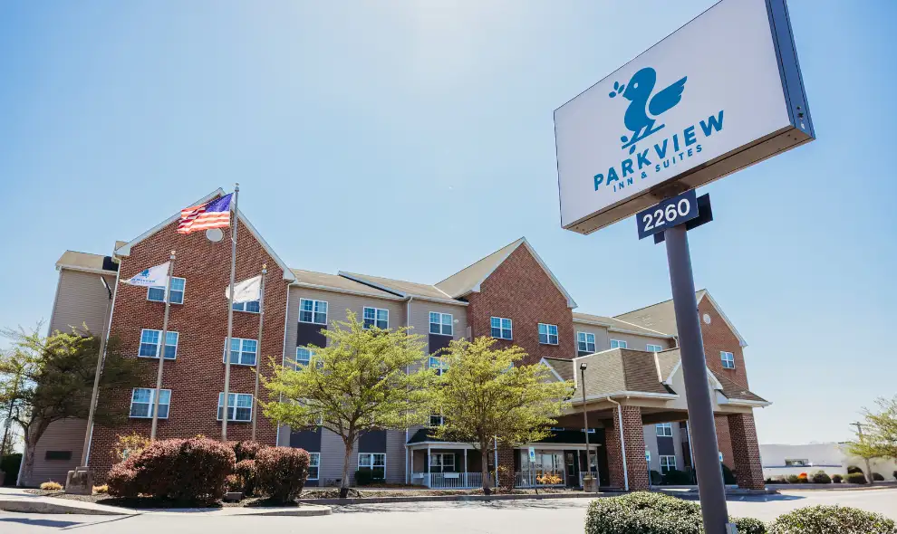 Parkview Inn and Suites hotel exterior with sign in Lancaster County PA