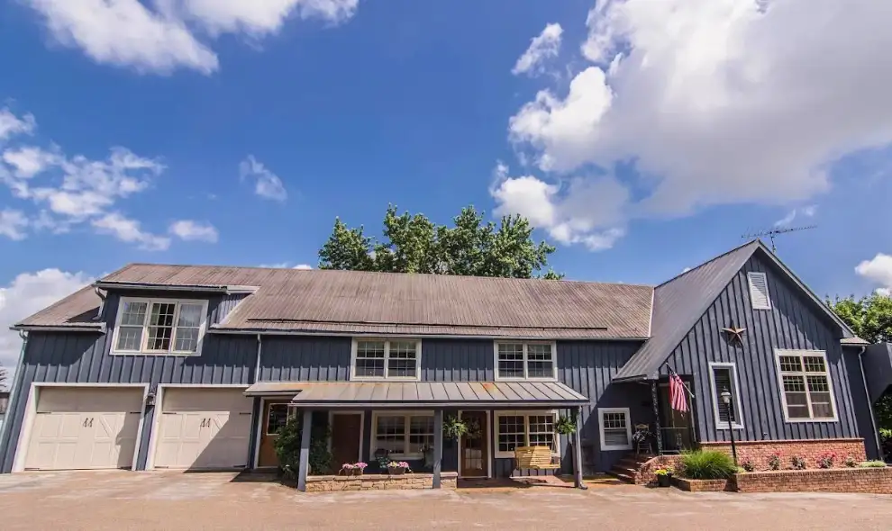 The Barn at Strasburg bed and breakfast exterior with converted carriage house in Lancaster PA